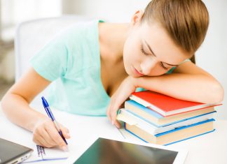 Students Chasing Sleep Turn to Melatonin, But Should They?